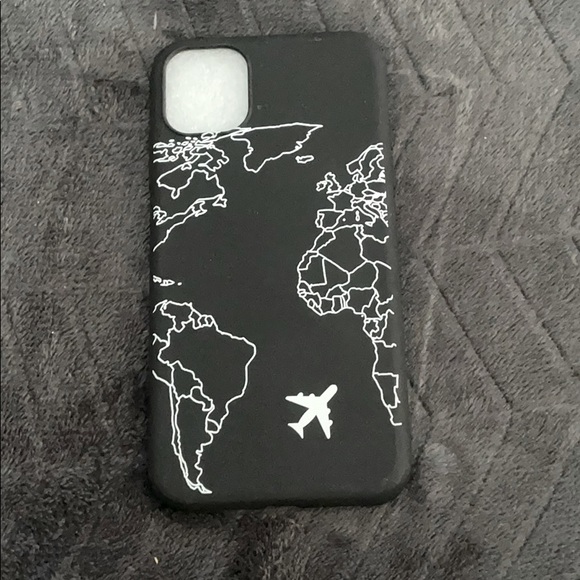 iPhone 11 Phone case - Picture 1 of 1